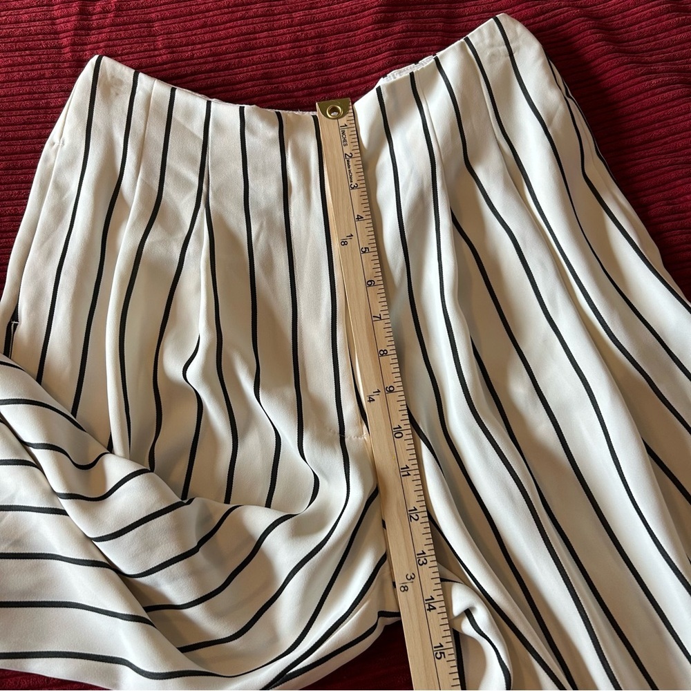 Topshop High Waist Wide Leg Crop Trousers. Size 6. - Picture 11 of 15